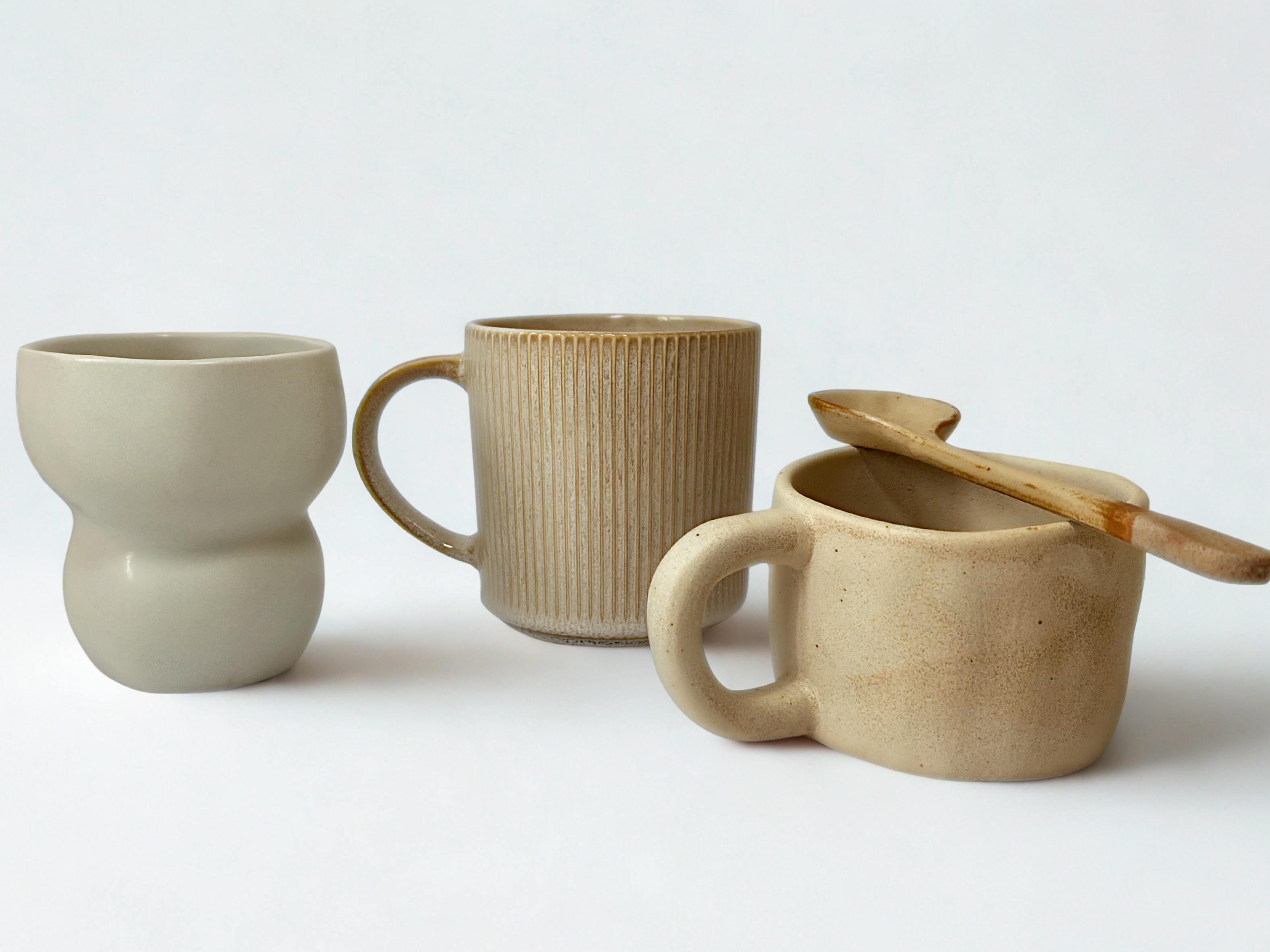TASSES & MUGS